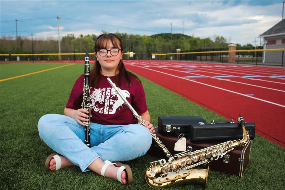  Morgan Brown holding her instruments